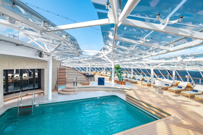 MSC Bellissima, MSC Yacht Club pool