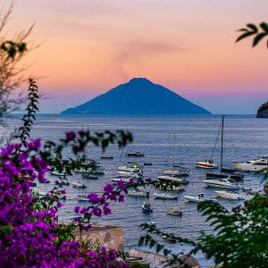 ISOLE EOLIE IN BARCA A VELA Una settimana tra Vulcano, Salina, Lipari, Panarea e Stromboli