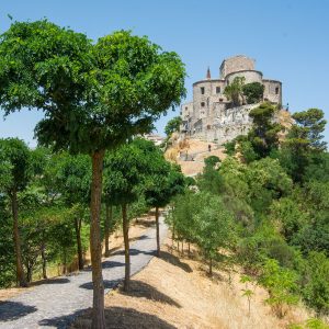 ROAD TRIP MADONIE Borghi medievali, Manna Experience e natura nel cuore della Sicilia