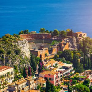 ROAD TRIP TRA I BORGHI PIÙ BELLI DELLA SICILIA NORD ORIENTALE Castelli medievali, Gole dell’Alcantara e panorami sull’Etna